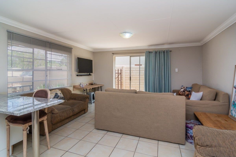 2 Bedroom Property for Sale in Greenhills Gauteng