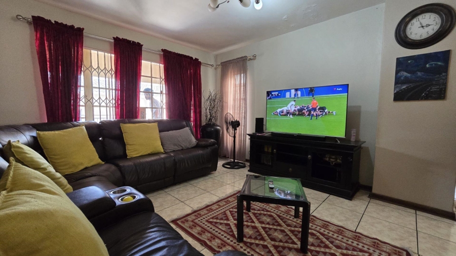 3 Bedroom Property for Sale in New Redruth Gauteng