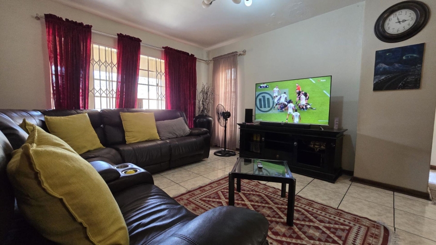 3 Bedroom Property for Sale in New Redruth Gauteng