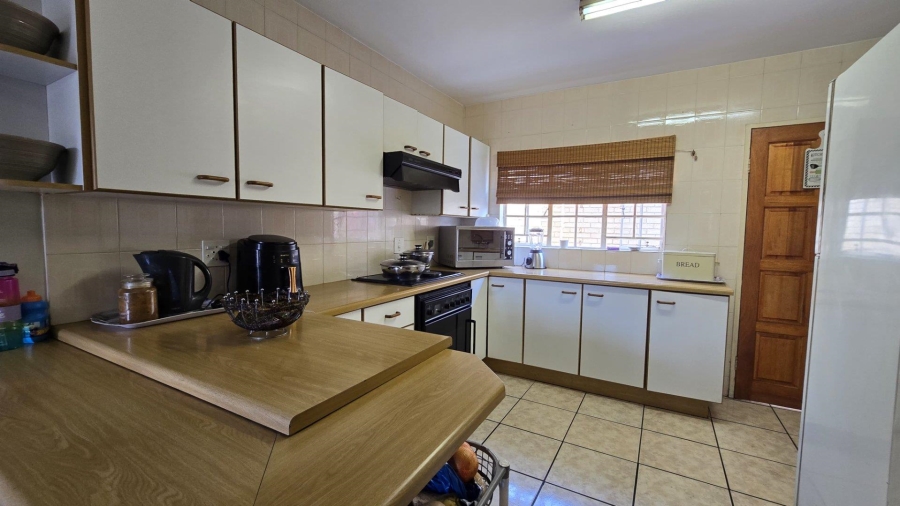 3 Bedroom Property for Sale in New Redruth Gauteng