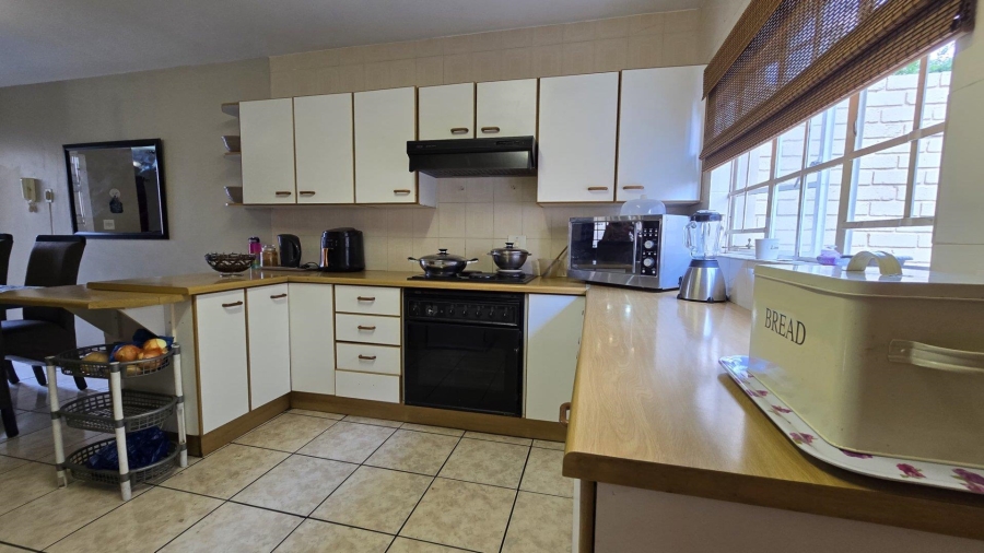 3 Bedroom Property for Sale in New Redruth Gauteng