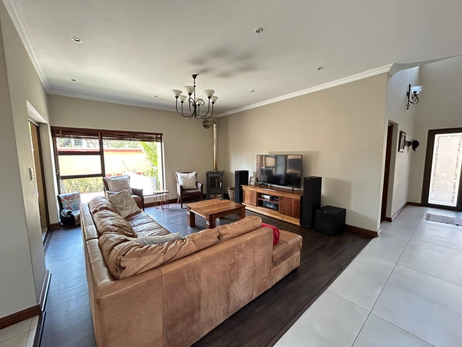 3 Bedroom Property for Sale in Lakefield Gauteng