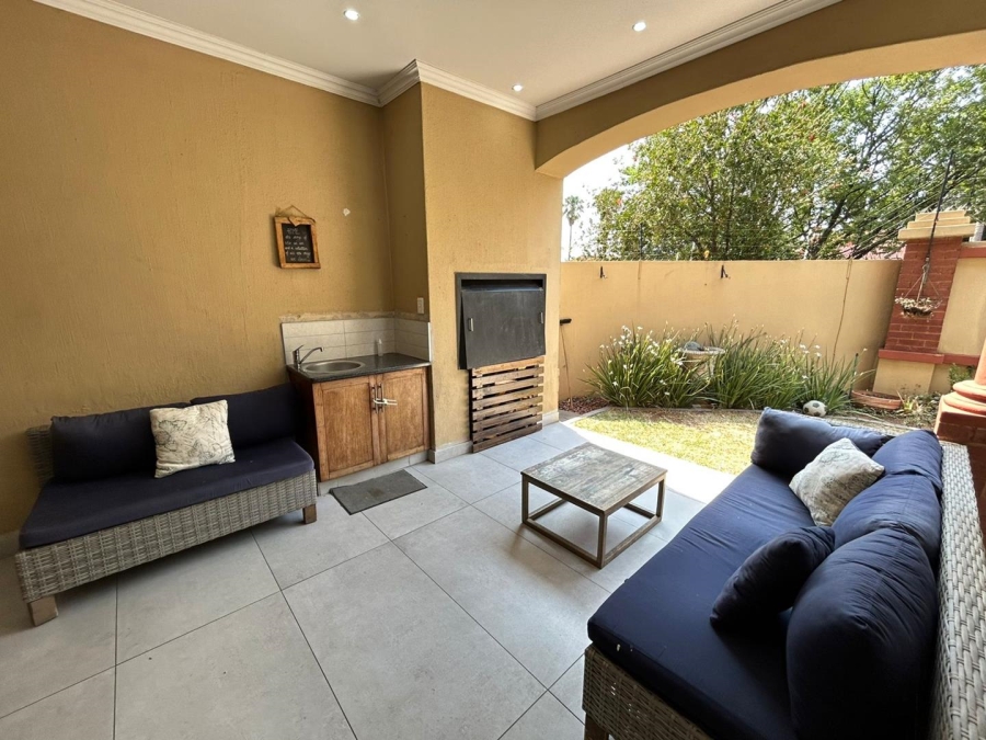 3 Bedroom Property for Sale in Lakefield Gauteng