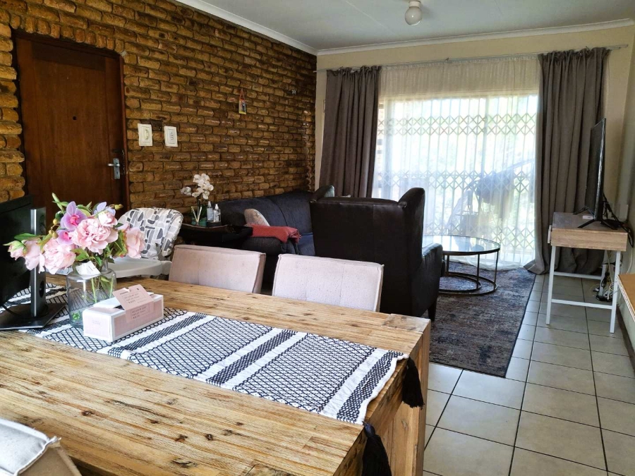 To Let 2 Bedroom Property for Rent in Monument Park Gauteng