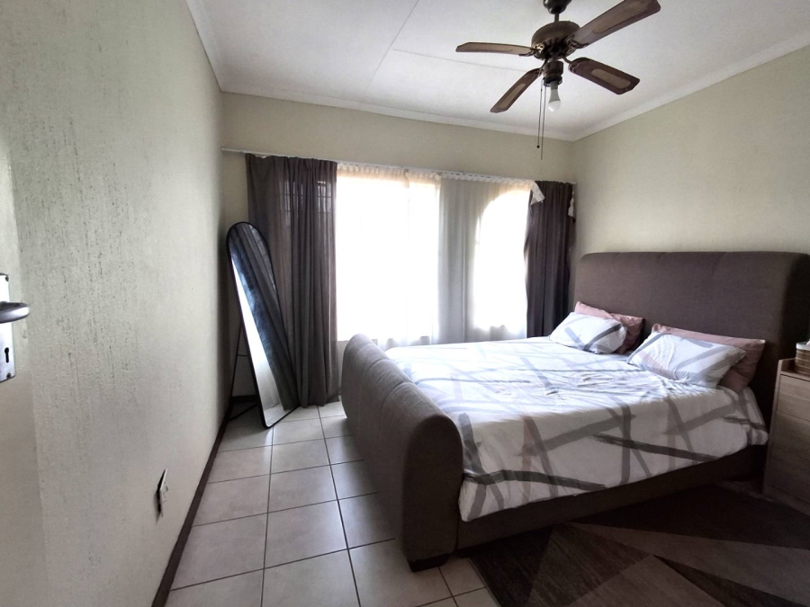 To Let 2 Bedroom Property for Rent in Monument Park Gauteng