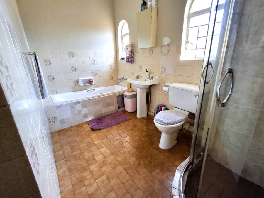 To Let 2 Bedroom Property for Rent in Monument Park Gauteng