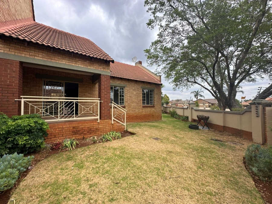 3 Bedroom Property for Sale in Mooikloof Ridge Gauteng