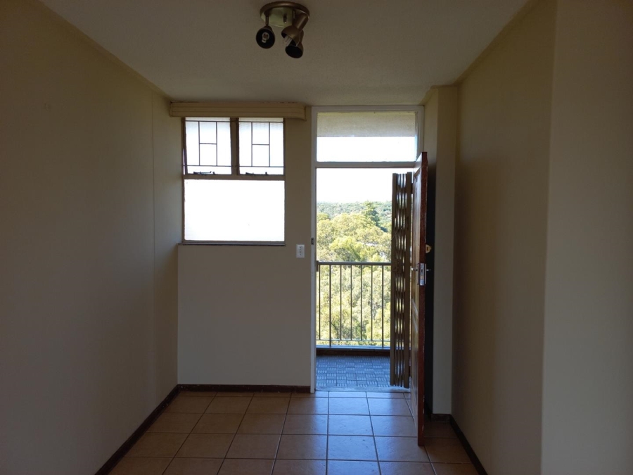 To Let 2 Bedroom Property for Rent in Weavind Park Gauteng