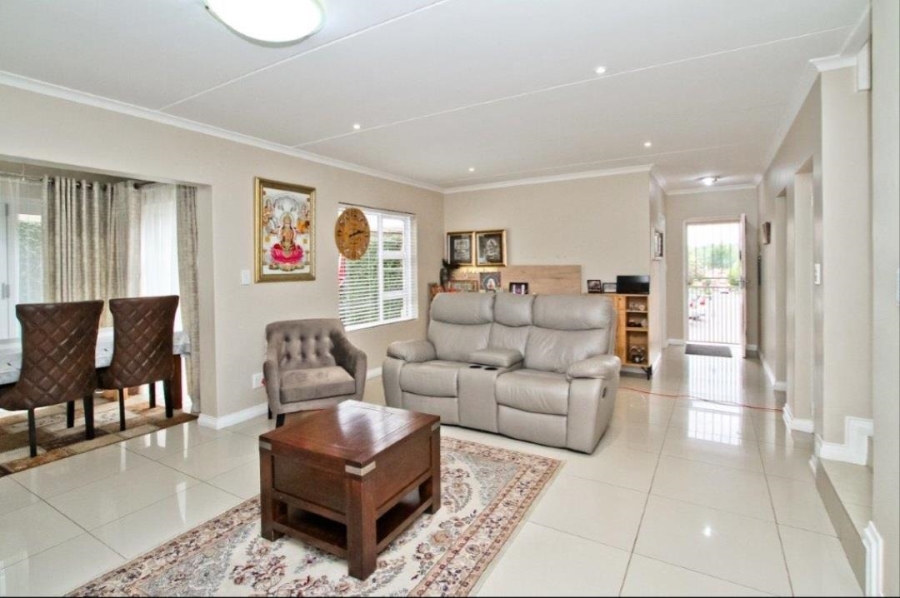 3 Bedroom Property for Sale in Bryanston Gauteng