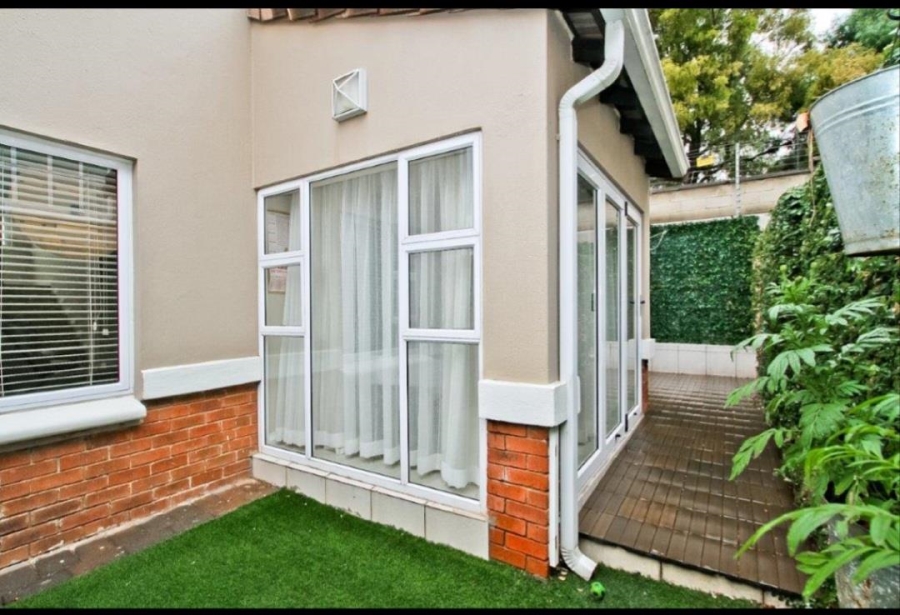 3 Bedroom Property for Sale in Bryanston Gauteng