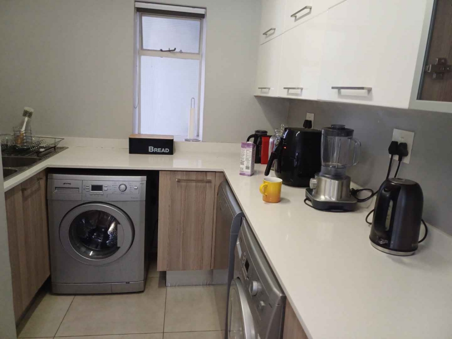 To Let 3 Bedroom Property for Rent in Oaklands Gauteng