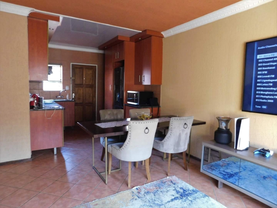 To Let 2 Bedroom Property for Rent in Albertsdal Gauteng