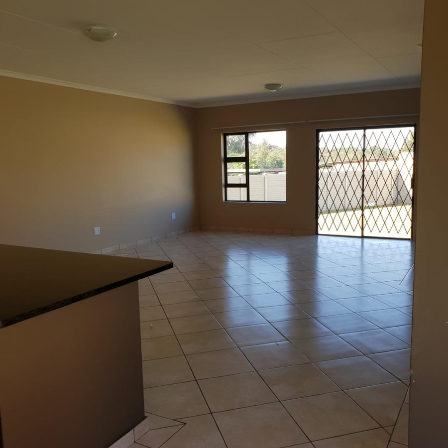 3 Bedroom Property for Sale in Kookrus Gauteng