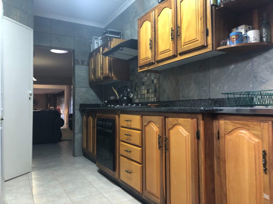 To Let 3 Bedroom Property for Rent in Erasmuskloof Gauteng