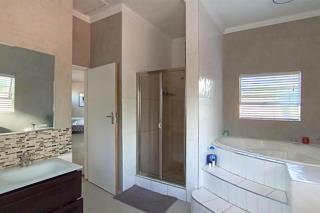 4 Bedroom Property for Sale in Eldoraigne Gauteng