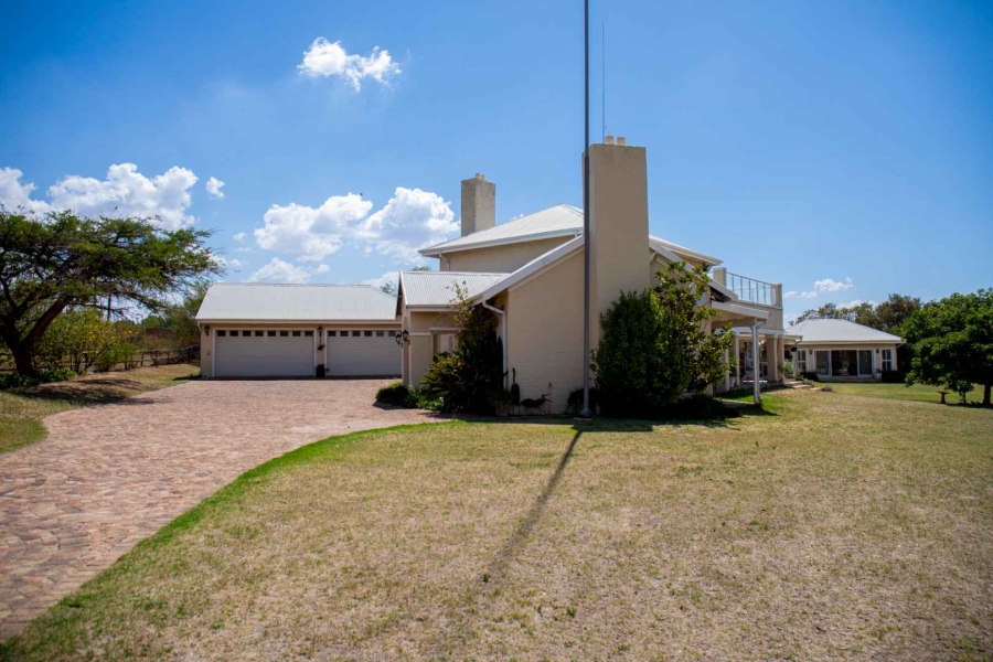 4 Bedroom Property for Sale in Blue Hills Gauteng