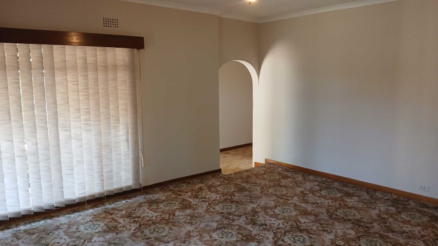 To Let 4 Bedroom Property for Rent in Montgomery Park Gauteng