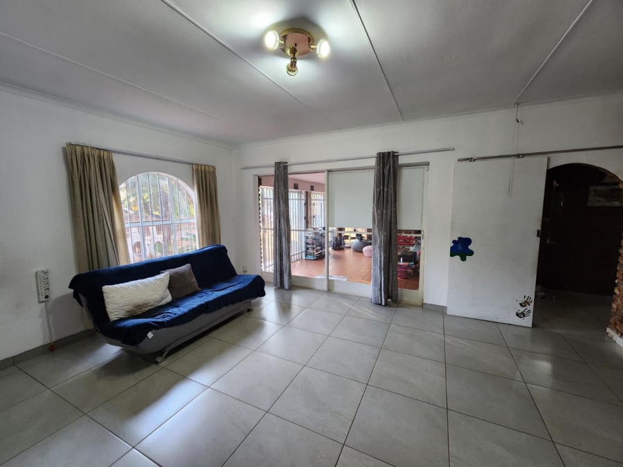 To Let 3 Bedroom Property for Rent in Eldoraigne Gauteng