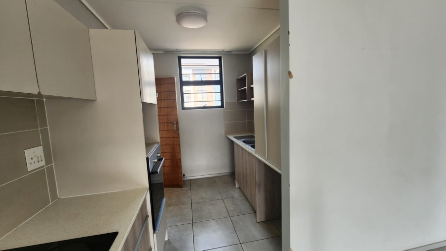 2 Bedroom Property for Sale in Amberfield Glen Gauteng