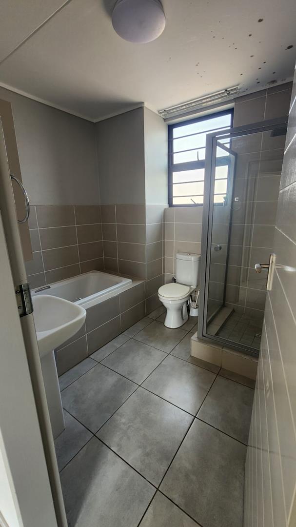 2 Bedroom Property for Sale in Amberfield Glen Gauteng