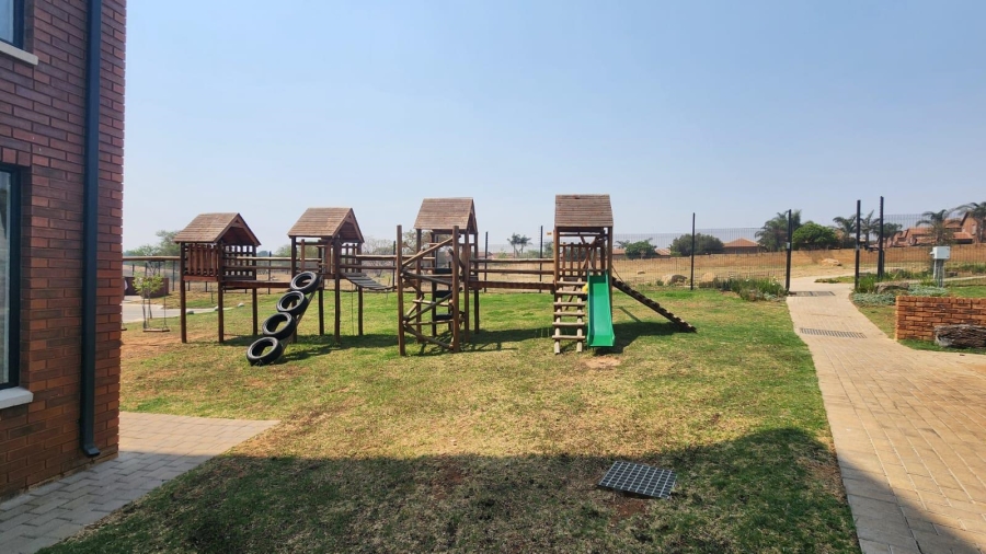 2 Bedroom Property for Sale in Amberfield Glen Gauteng