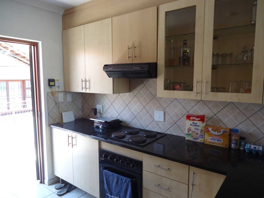 2 Bedroom Property for Sale in Moregloed Gauteng