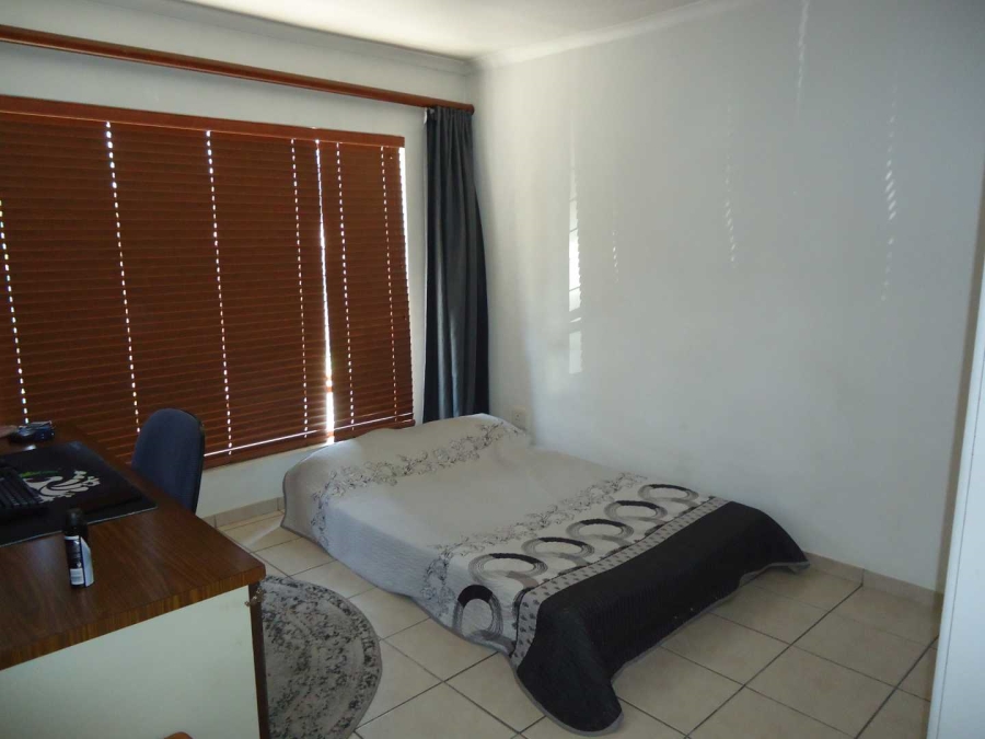 2 Bedroom Property for Sale in Moregloed Gauteng