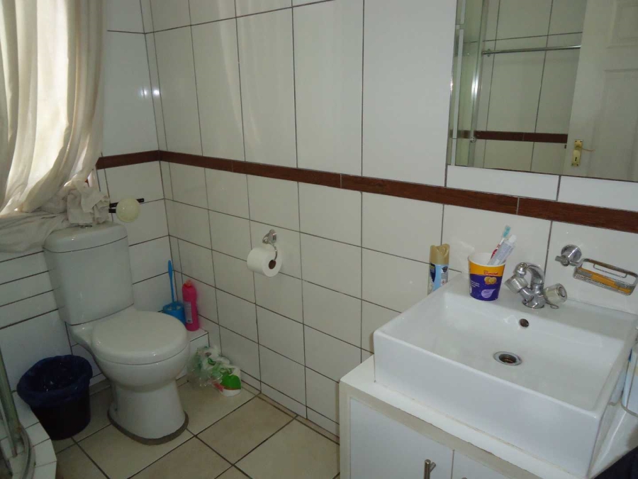 2 Bedroom Property for Sale in Moregloed Gauteng