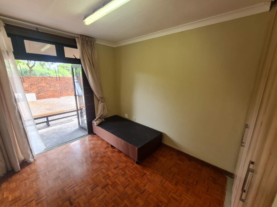 To Let 1 Bedroom Property for Rent in Lukasrand Gauteng