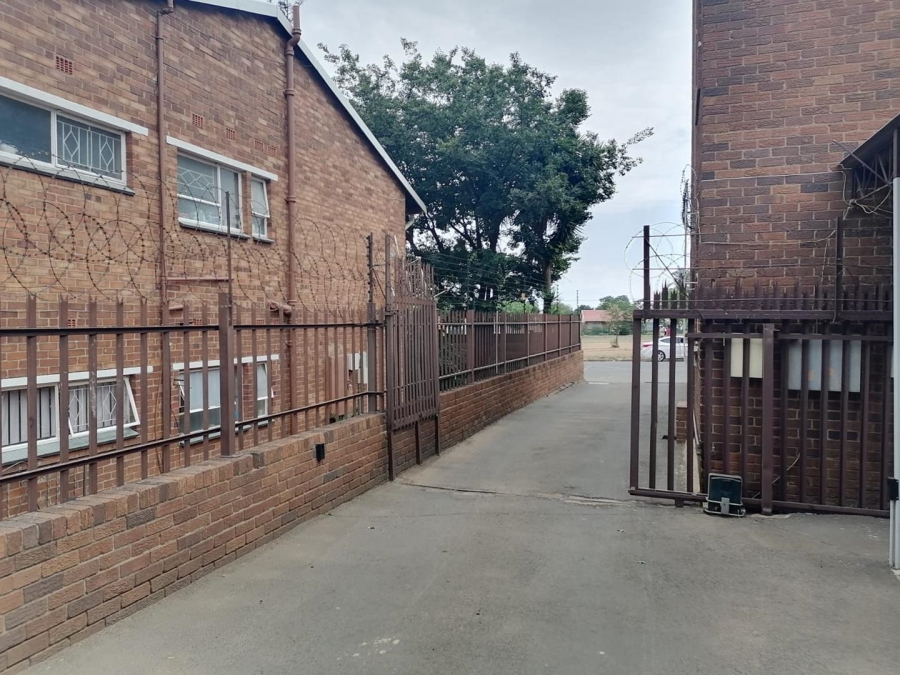 2 Bedroom Property for Sale in Kempton Park Ext 2 Gauteng