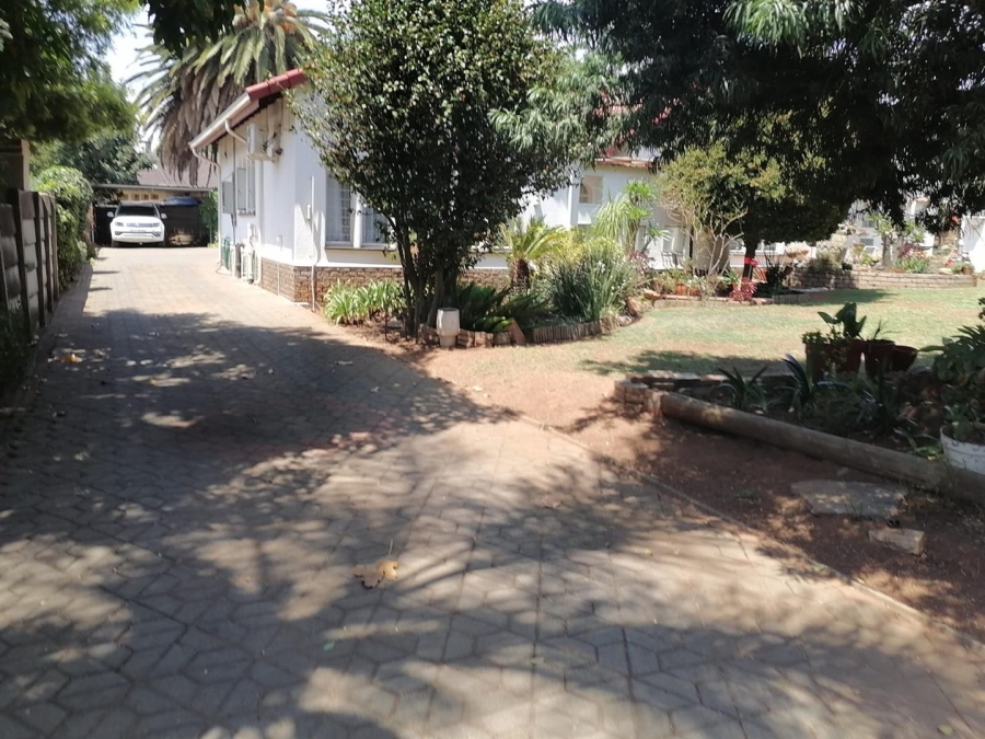 3 Bedroom Property for Sale in Glen Marais Gauteng