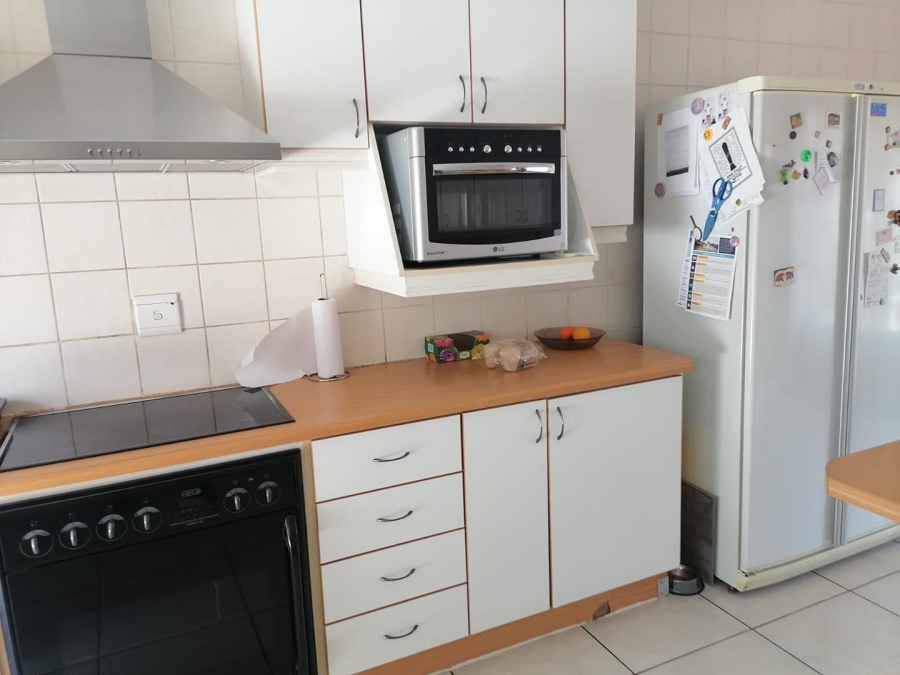 3 Bedroom Property for Sale in Glen Marais Gauteng