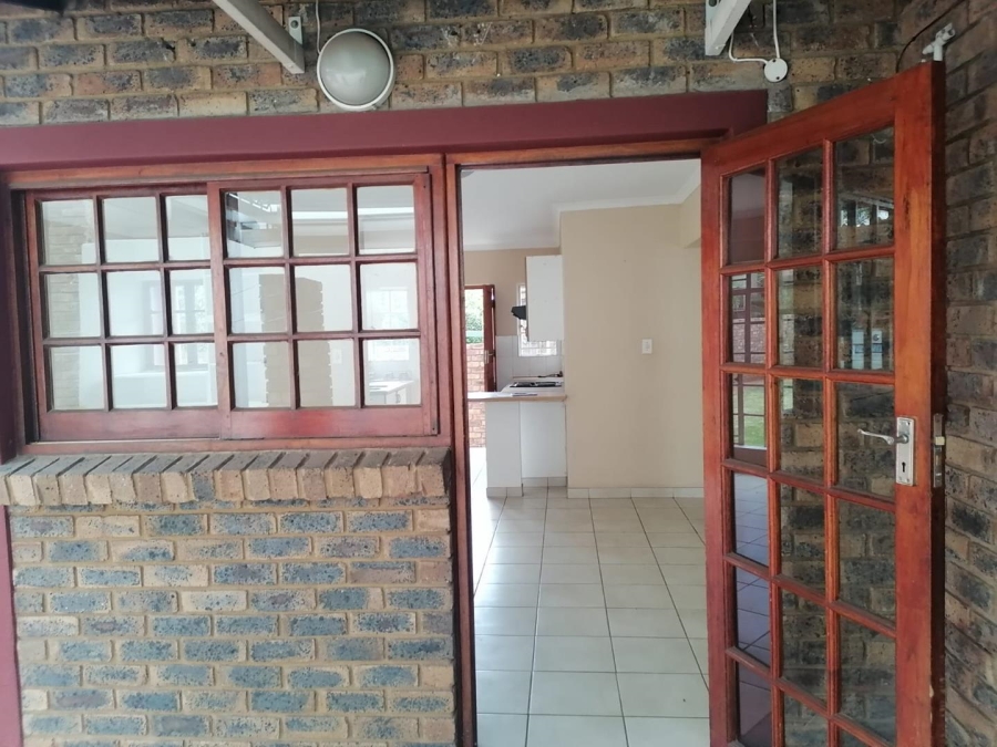 2 Bedroom Property for Sale in Glen Marais Ext 22 Gauteng