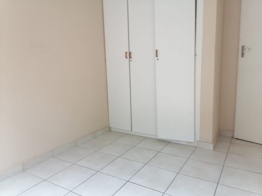 2 Bedroom Property for Sale in Glen Marais Ext 22 Gauteng