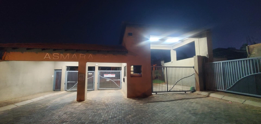 2 Bedroom Property for Sale in Groblerpark Gauteng