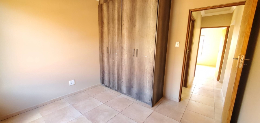 2 Bedroom Property for Sale in Groblerpark Gauteng