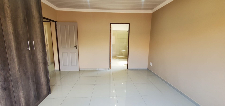 3 Bedroom Property for Sale in Groblerpark Gauteng