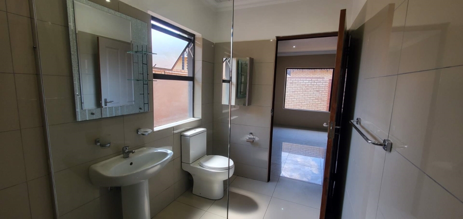 3 Bedroom Property for Sale in Groblerpark Gauteng