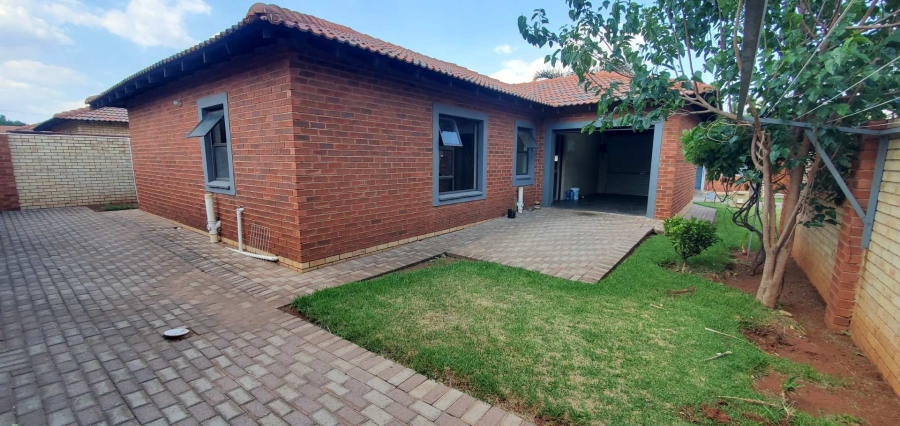 3 Bedroom Property for Sale in Groblerpark Gauteng