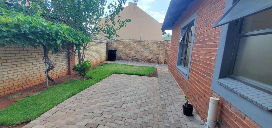 3 Bedroom Property for Sale in Groblerpark Gauteng