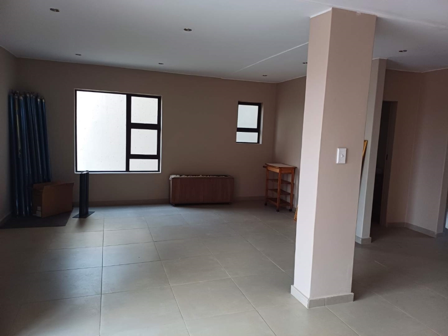 3 Bedroom Property for Sale in South Crest Gauteng