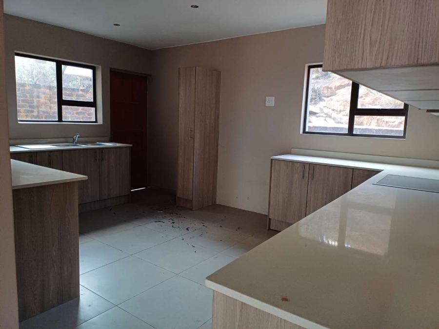 3 Bedroom Property for Sale in South Crest Gauteng