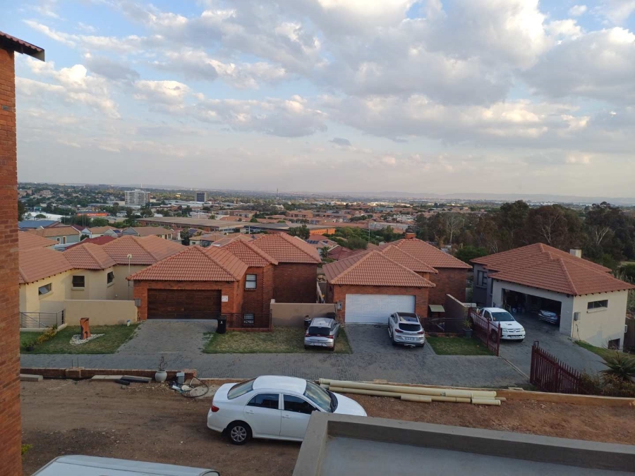 3 Bedroom Property for Sale in South Crest Gauteng