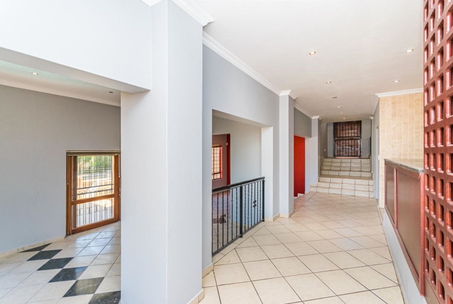 3 Bedroom Property for Sale in Mulbarton Gauteng