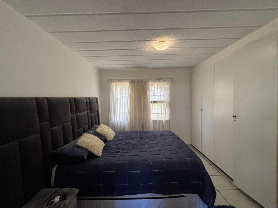 3 Bedroom Property for Sale in Verwoerdpark Gauteng