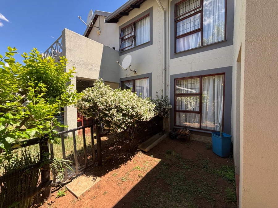 3 Bedroom Property for Sale in Verwoerdpark Gauteng