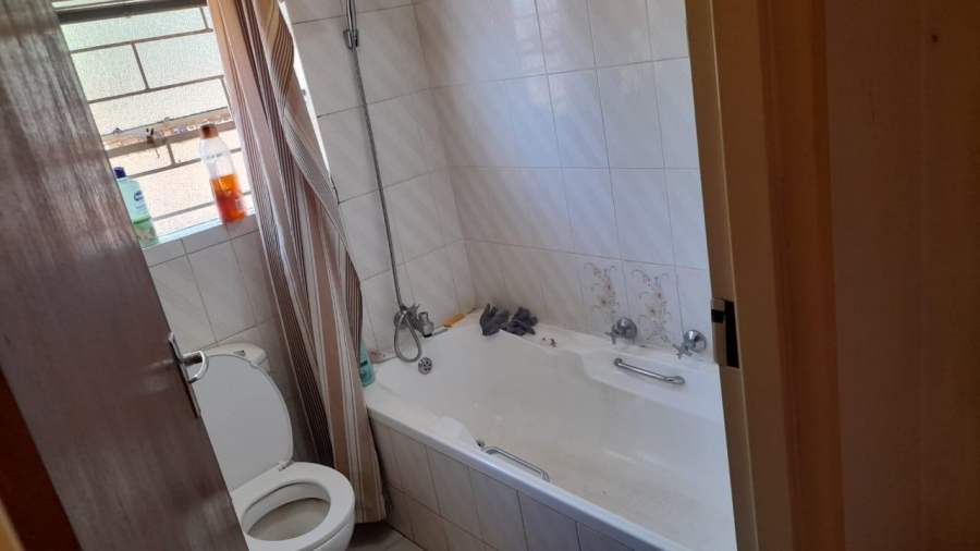 To Let 2 Bedroom Property for Rent in Kibler Park Gauteng