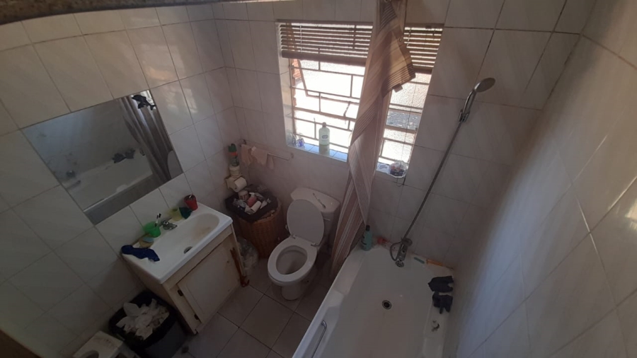 To Let 2 Bedroom Property for Rent in Kibler Park Gauteng