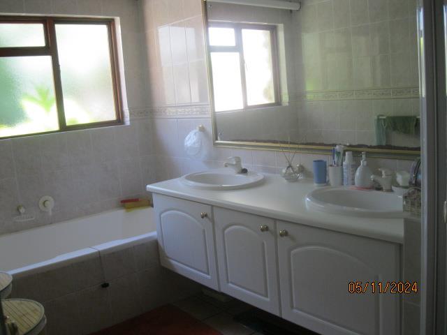 To Let 3 Bedroom Property for Rent in Silver Lakes Golf Estate Gauteng