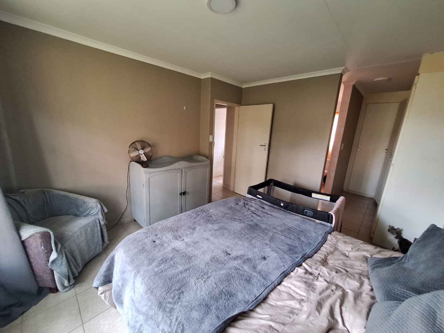 To Let 2 Bedroom Property for Rent in Weltevreden Park Gauteng